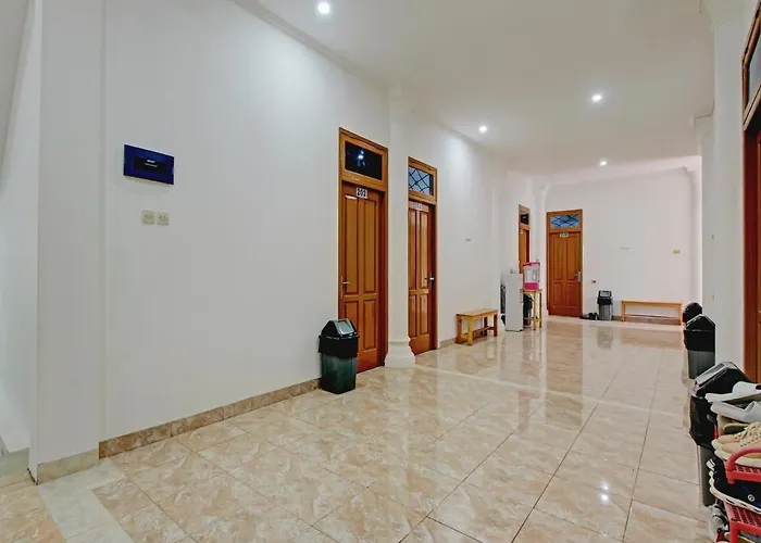 Super Oyo 90224 Palembang Residence